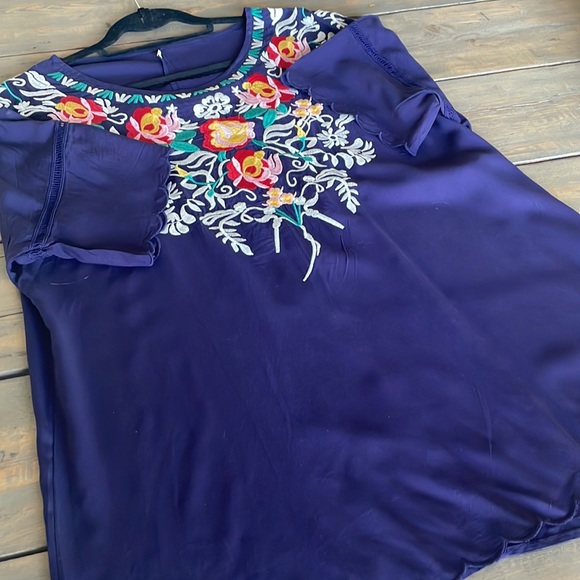 Embroidered Tunic. Never Worn. - Picture 6 of 6
